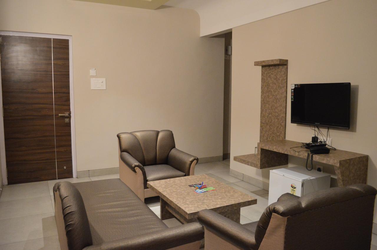 Resort Ruturaj Inn Alibag Exterior foto